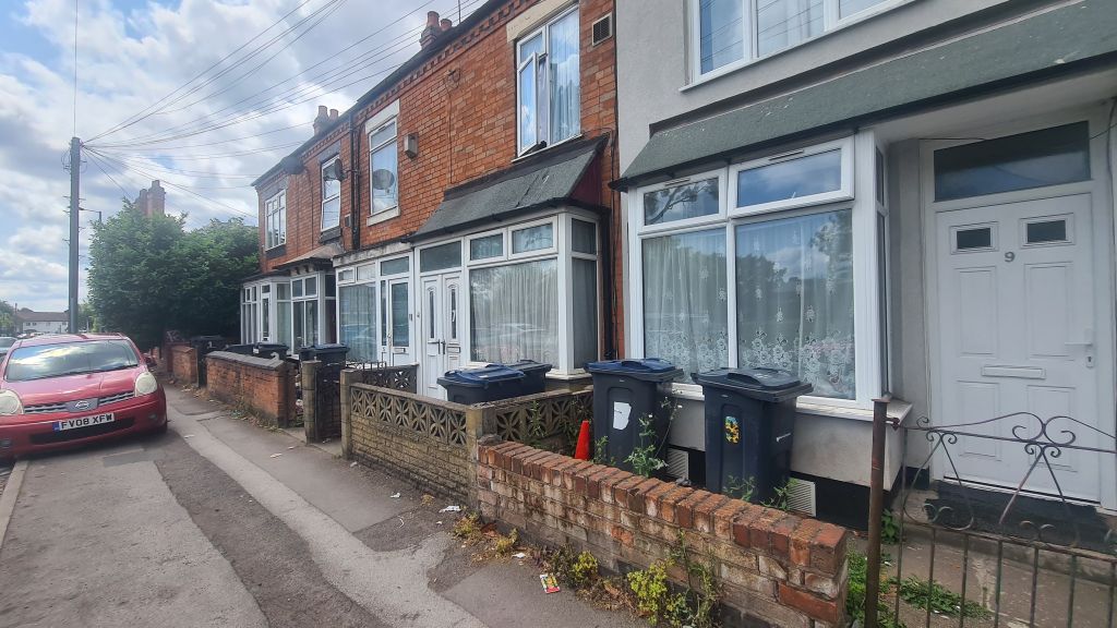 Property photo 2 of 12