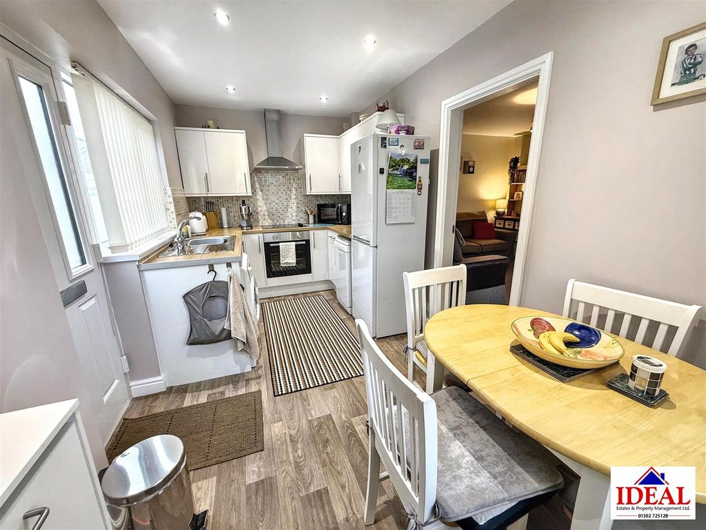 Property photo 2 of 14 Image00014.Jpg