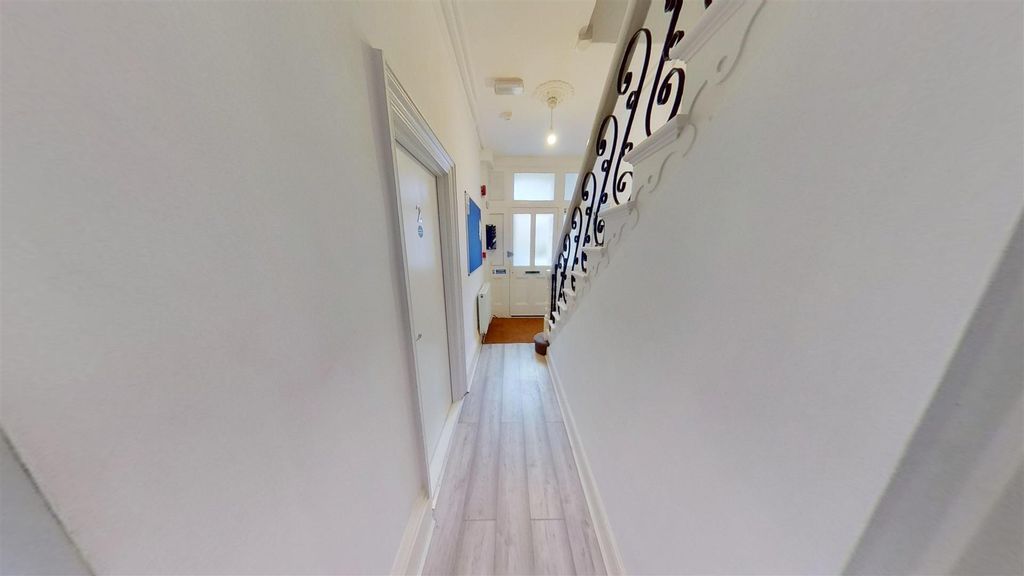 Property photo 1 of 7 Gains-Road-Hallway.Jpg