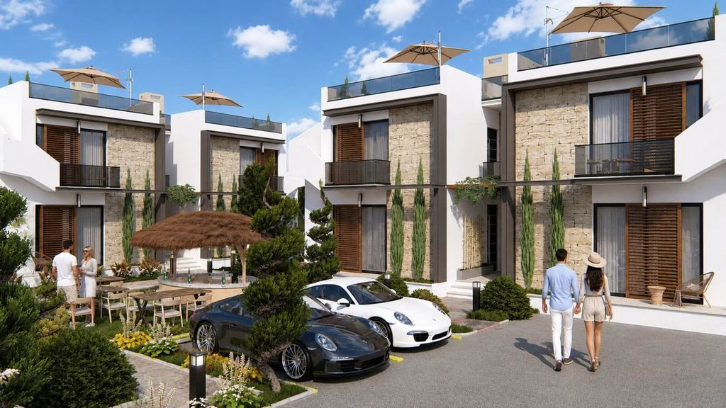 Property photo 2 of 24 Luxury Two Bedroom Garden And Penthouse Apartments With Communal Swimming Pool And Facilties Image No 2