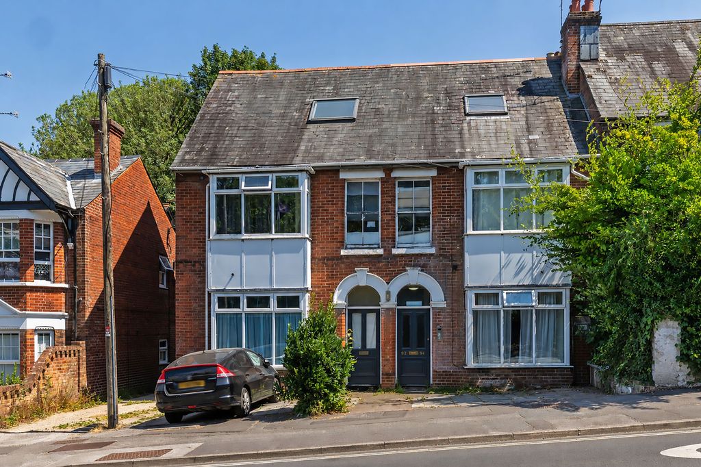 Property photo 1 of 5