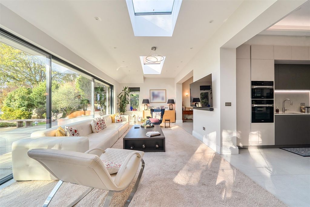 Property photo 2 of 45 Family Room