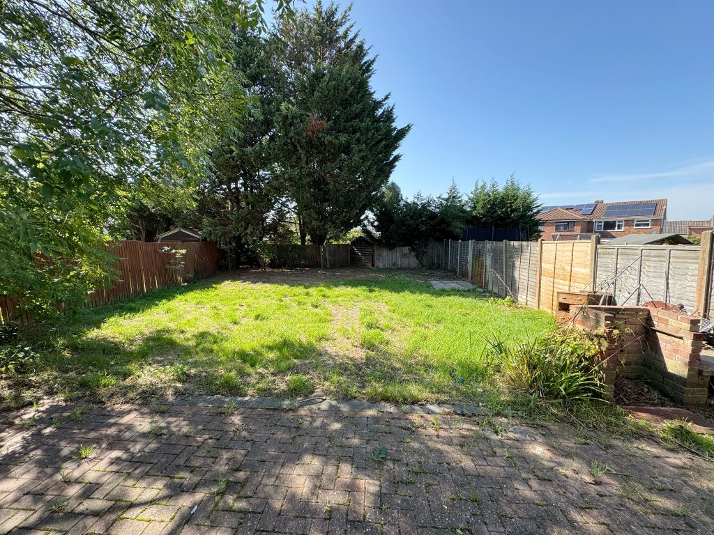 Property photo 2 of 19