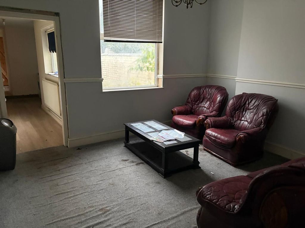 Property photo 3 of 8 Img-20251127-Wa0004.Jpg