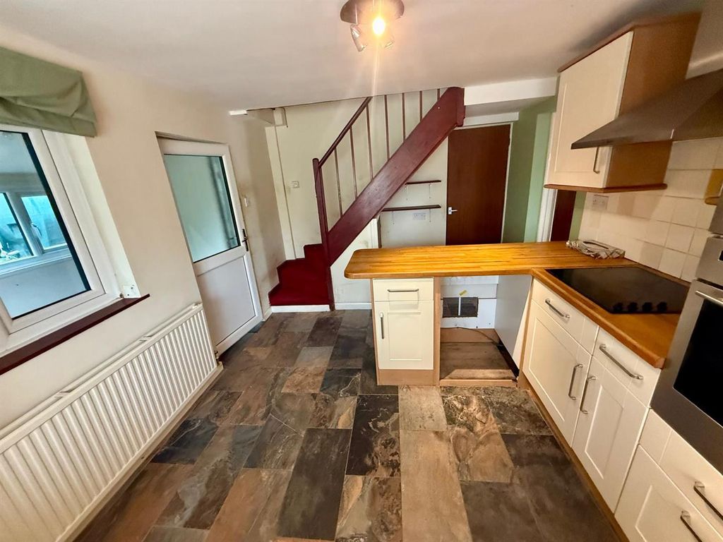 Property photo 3 of 15