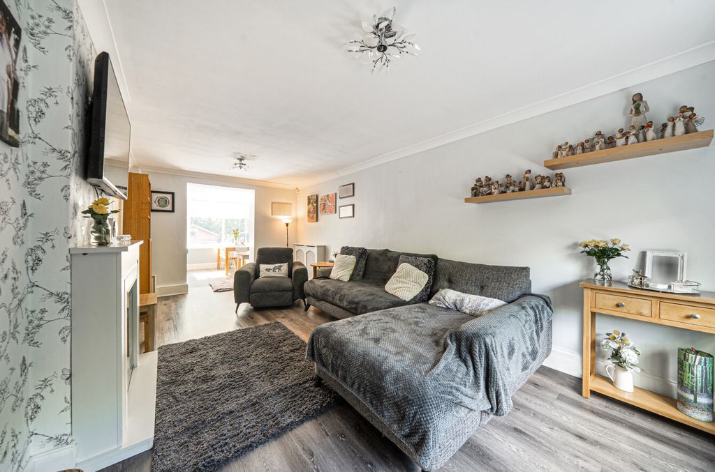 Property photo 2 of 21 1457991-29-6A0A0F...