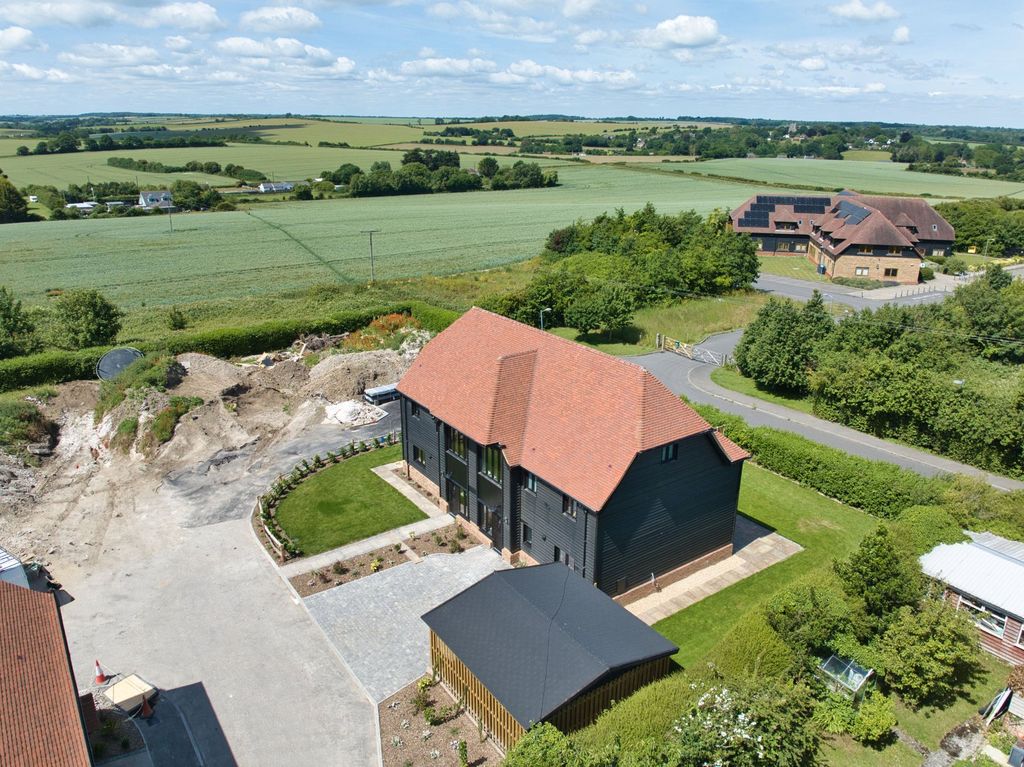 Property photo 2 of 11 Picture No. 03