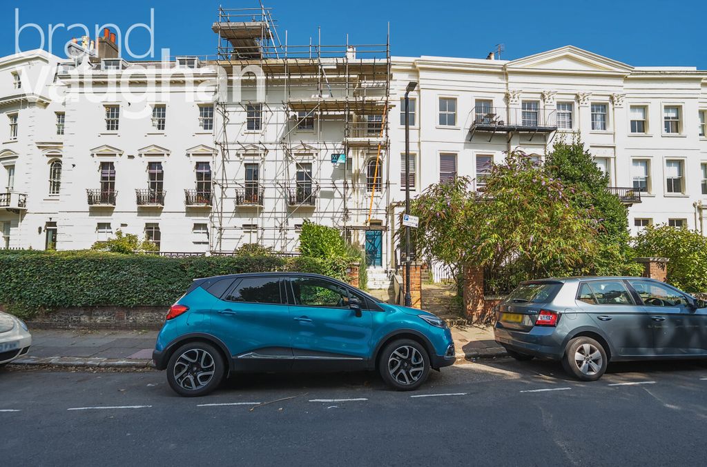 Property photo 1 of 8 External