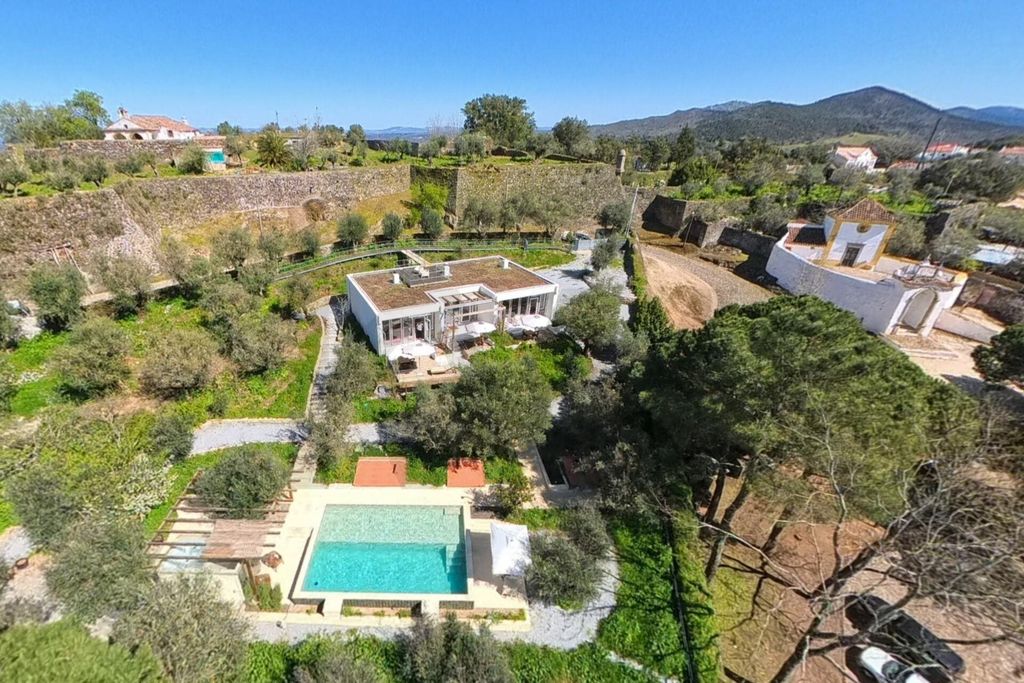 Property photo 1 of 64 The Last Treasure Of Castelo De Vide