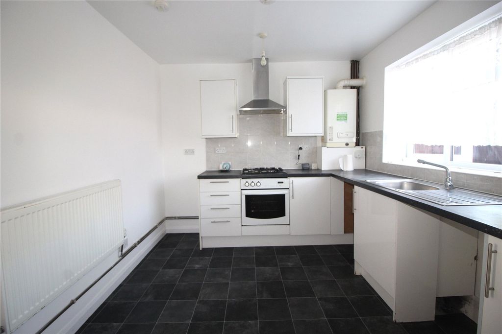 Property photo 3 of 11 Picture No. 35