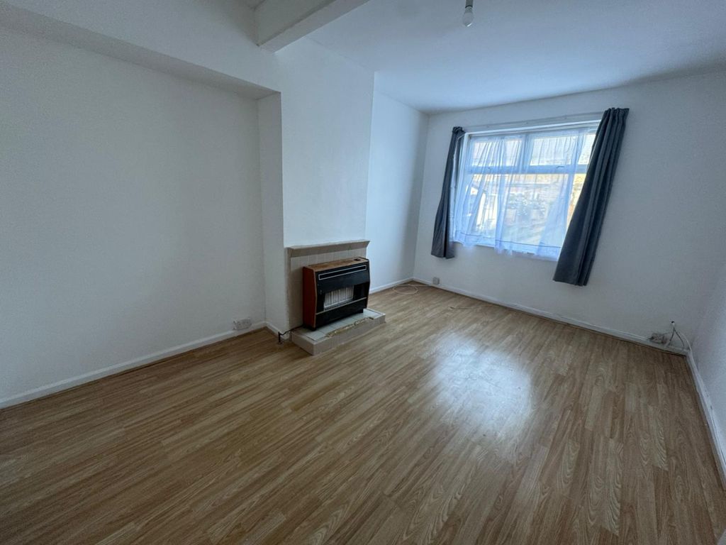 Property photo 2 of 10 Gallery