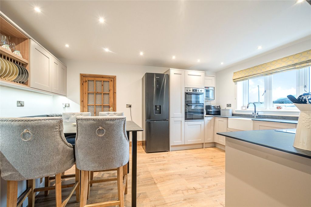 Property photo 3 of 20 Picture No. 17