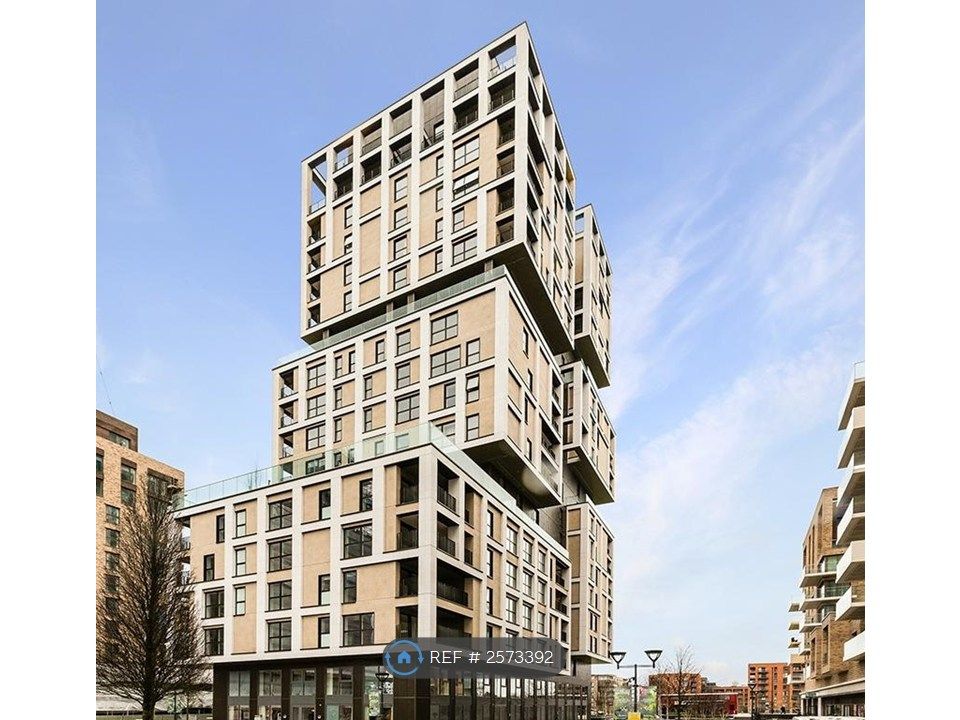 Property photo 1 of 9 Iconic Birch House - Kidbrooke Village
