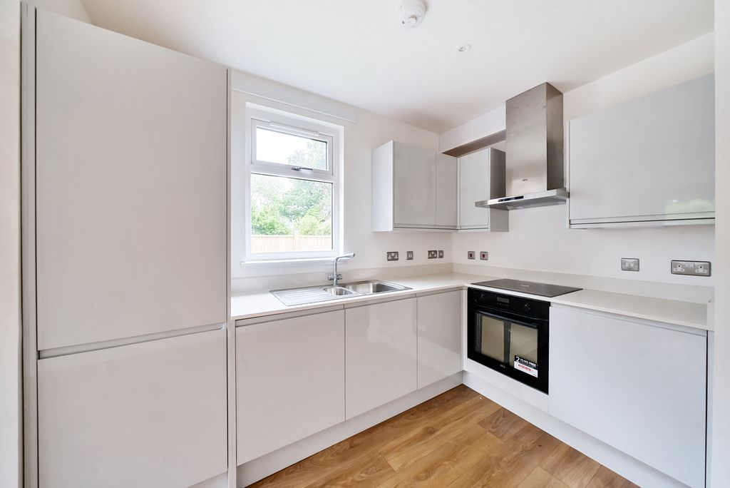 Property photo 3 of 19 1136071 (5).Jpg