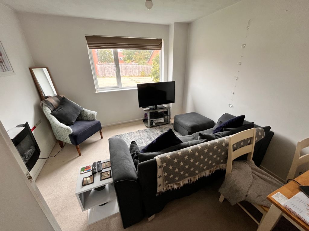 Property photo 3 of 8