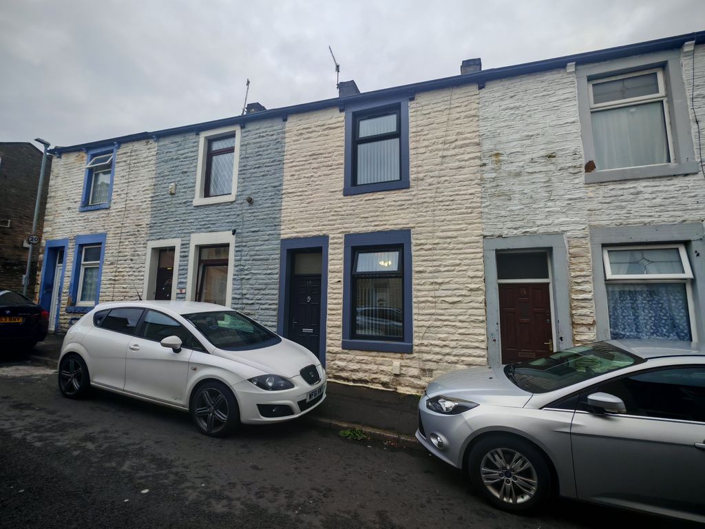 Property photo 1 of 10