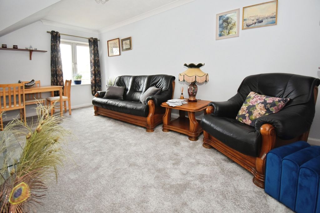 Property photo 2 of 7 Pbox-Img.Jpg