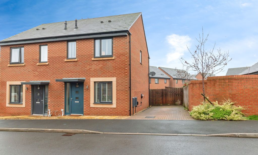 Property photo 1 of 15