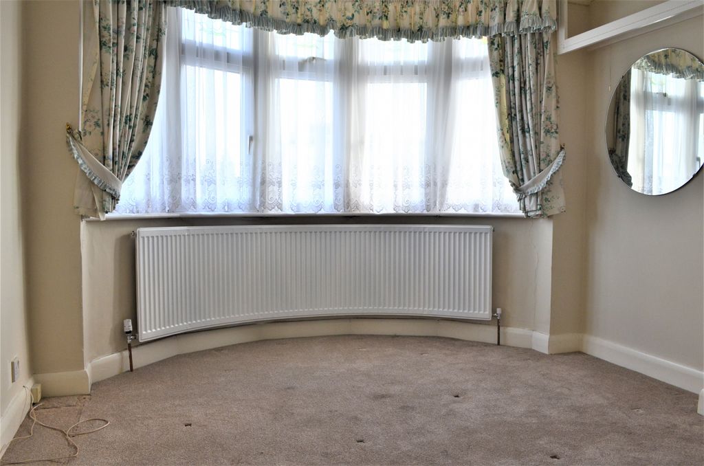 Property photo 2 of 12 Gallery