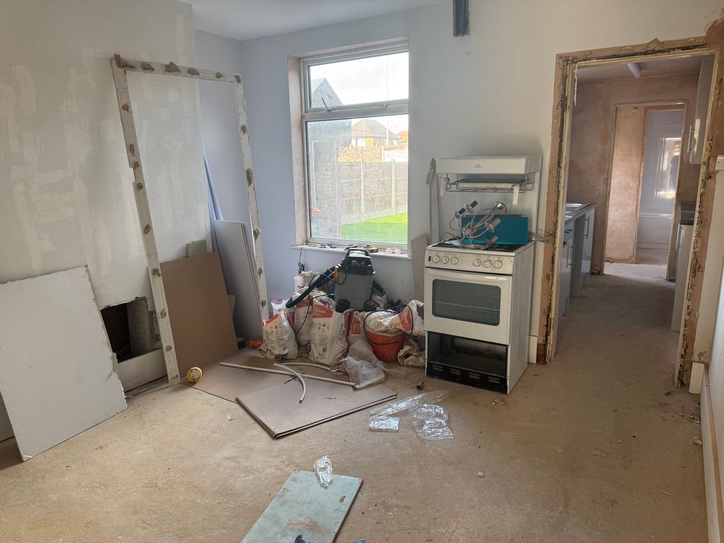 Property photo 2 of 10 Image