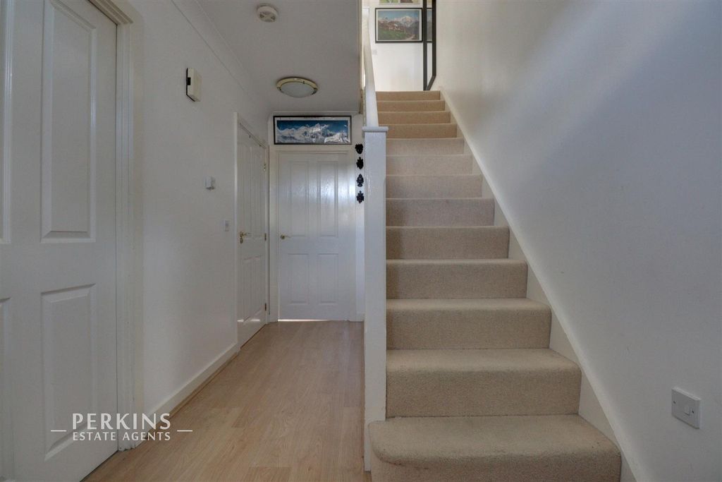 Property photo 1 of 9 Hallway.Jpg