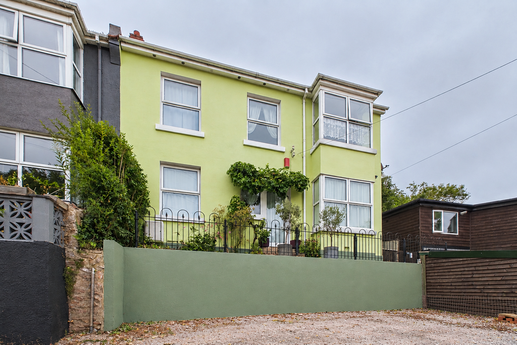 Property photo 1 of 24