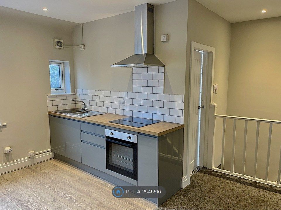Property photo 1 of 14 Kitchen