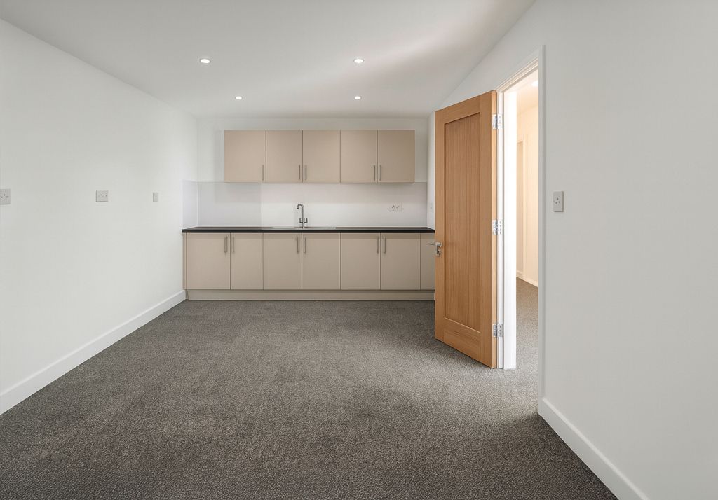 Property photo 3 of 4 Photo 7