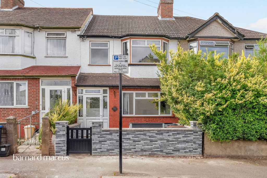 Property photo 1 of 17