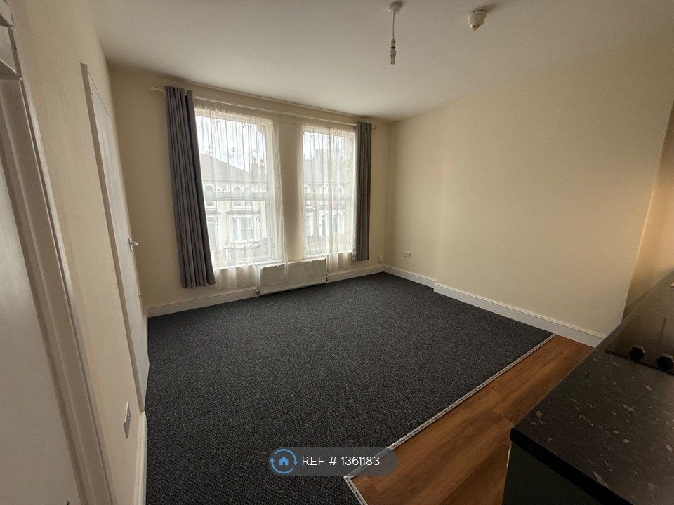 Property photo 1 of 4