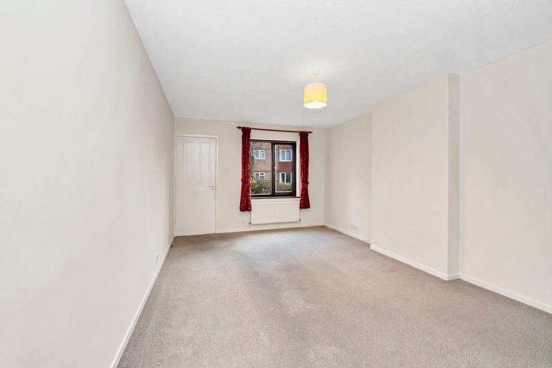 Property photo 2 of 12 Sitting Room