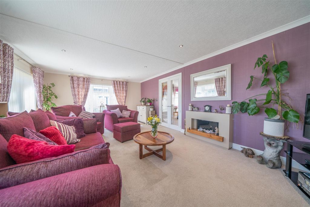 Property photo 3 of 23 Dsc01810.Jpg