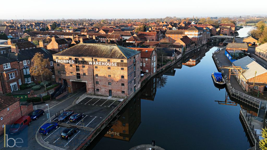 Property photo 1 of 18 Thorpes Warehouse