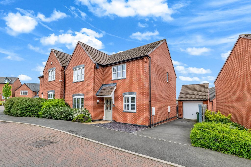 Property photo 1 of 30