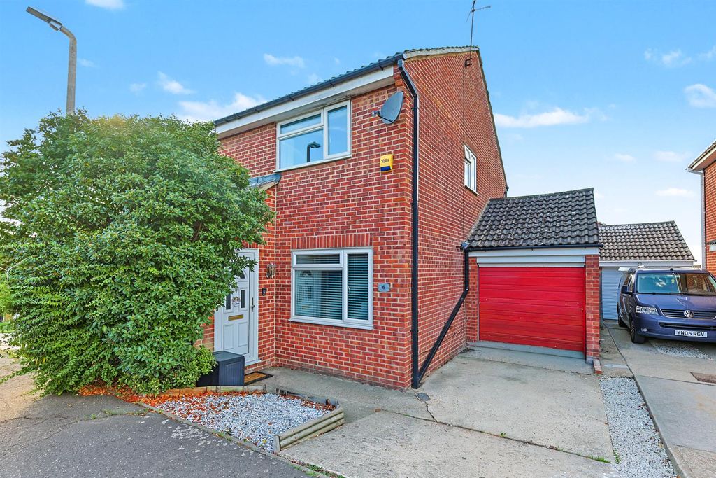 Property photo 1 of 16