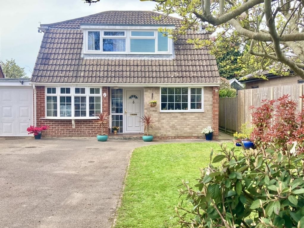 Property photo 2 of 20