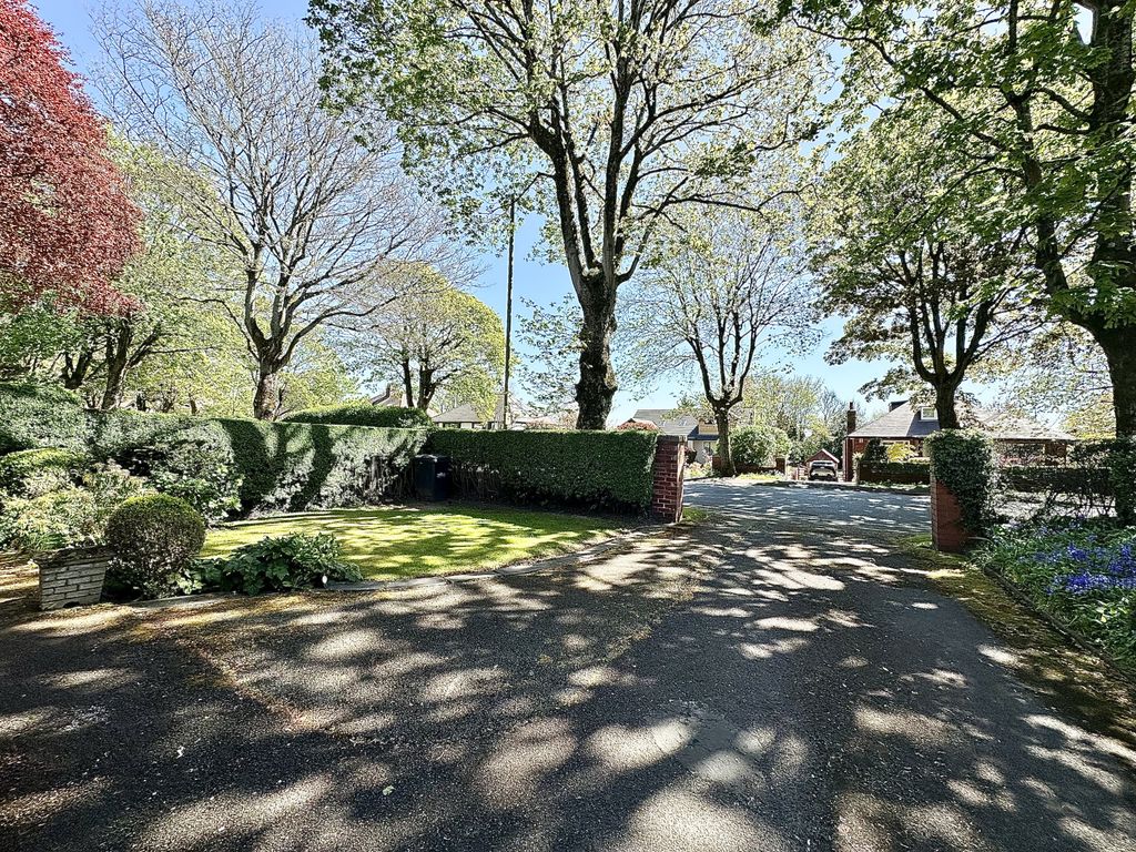 Property photo 3 of 30