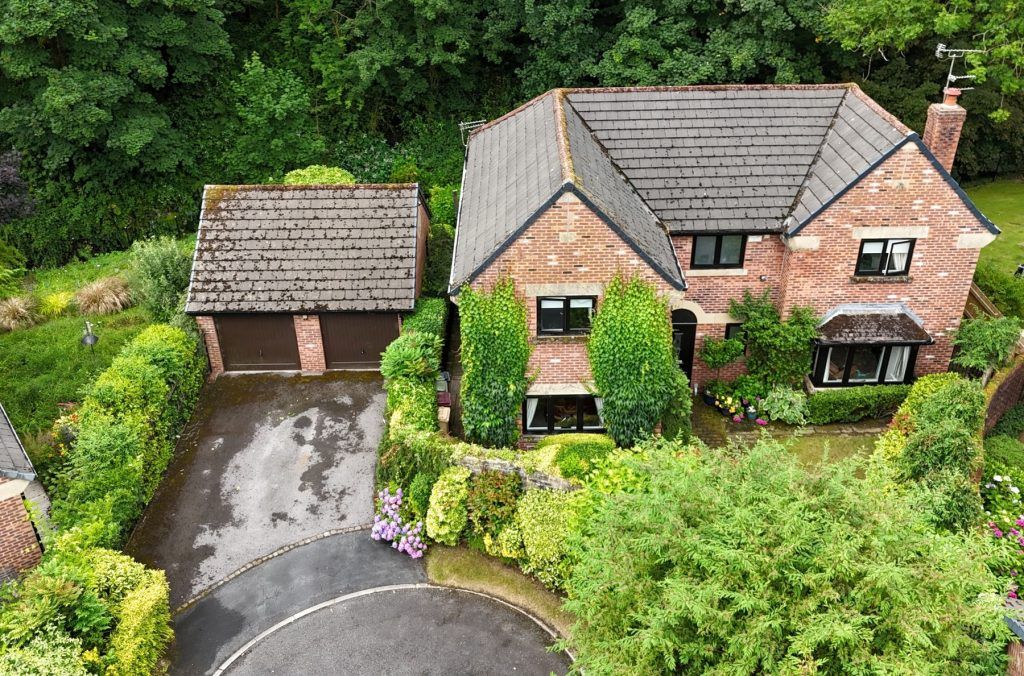 Property photo 2 of 60 6 Lumwood, Smithills. Bolton. Bl1 6Tz