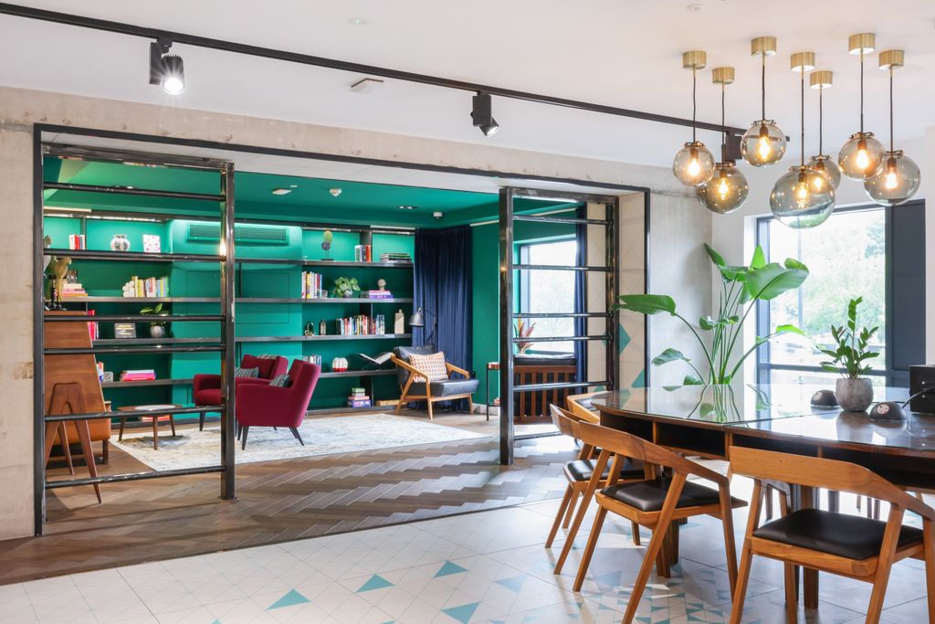 Property photo 2 of 22