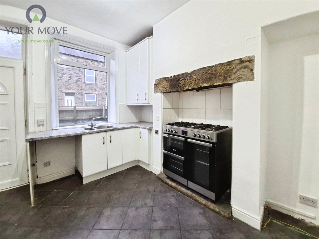 Property photo 3 of 11 Picture No. 12