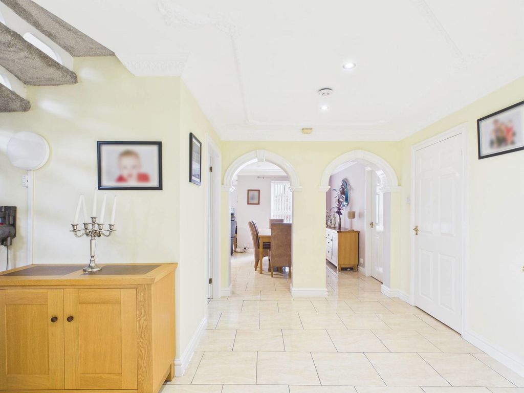 Property photo 2 of 41