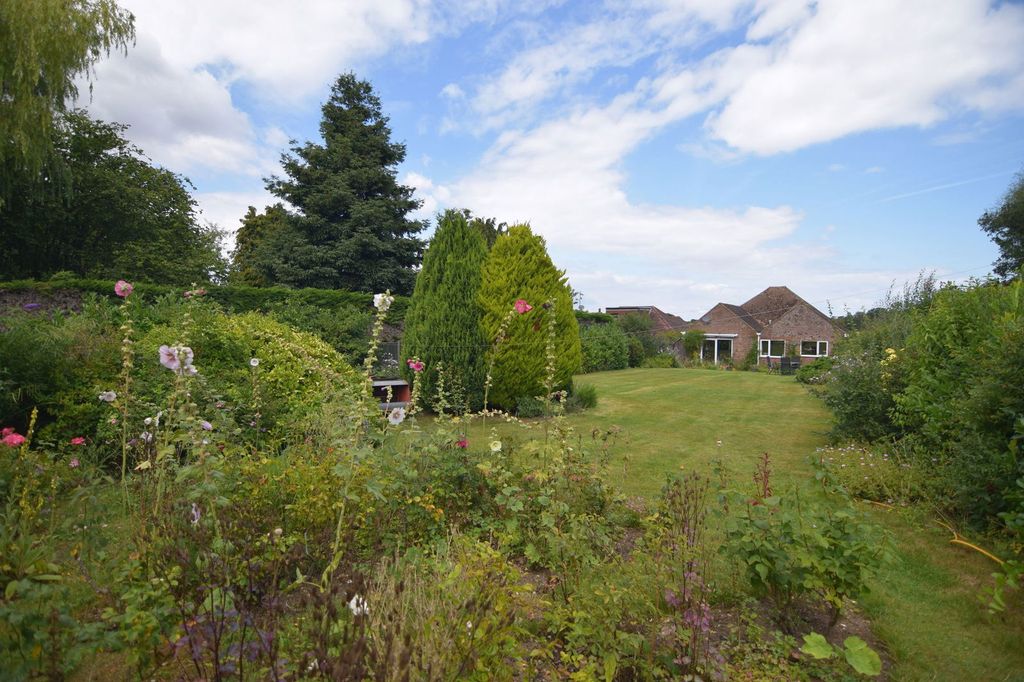 Property photo 3 of 16
