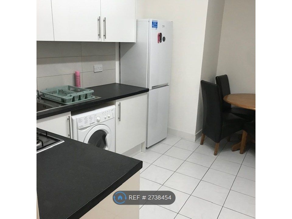 Property photo 1 of 14 Kitchen N Dinning Pic1