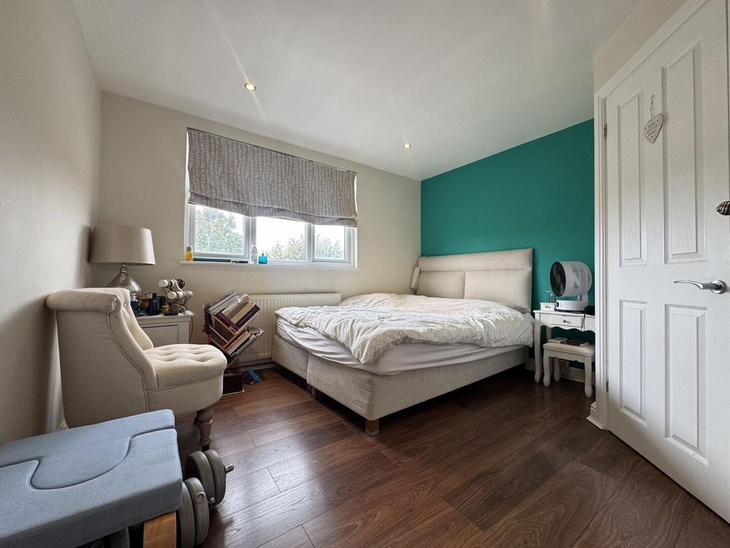 Additional image 23 of 3 bed semi-detached house for saleGordon Road, Grays RM16