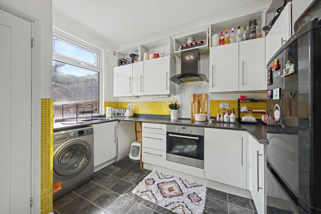 Property photo 3 of 22 Kitchen