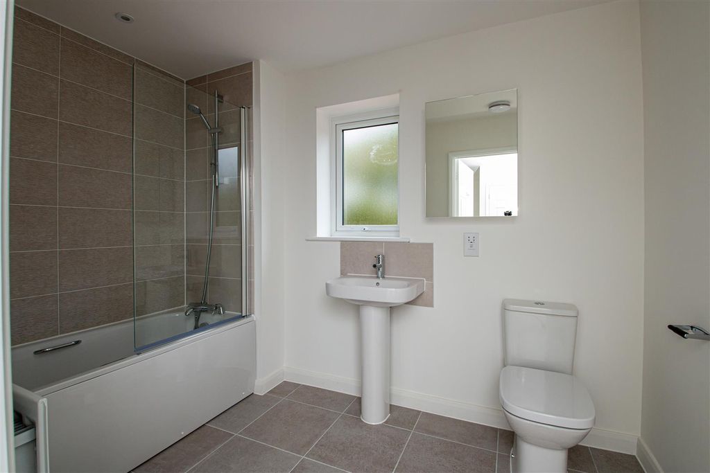 Property photo 3 of 19 Hazelwood_13.Jpg