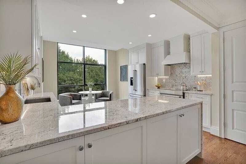 Property photo 1 of 31