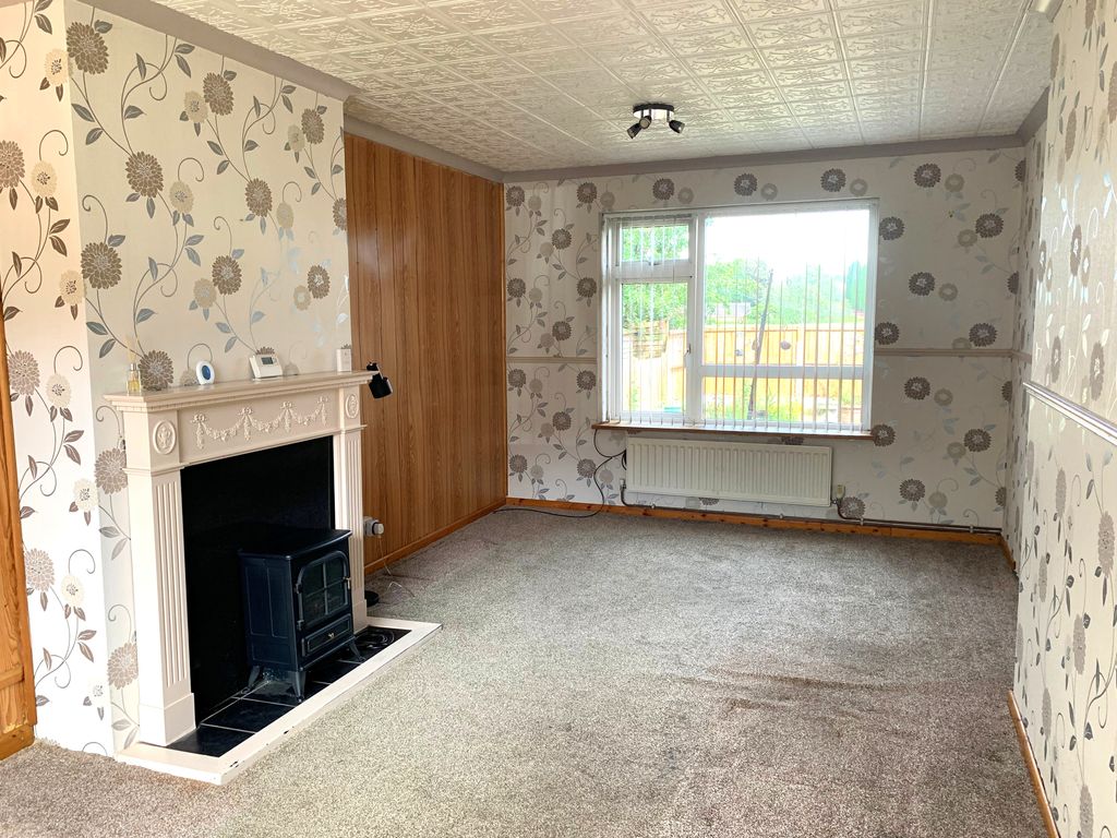 Property photo 3 of 13 c9