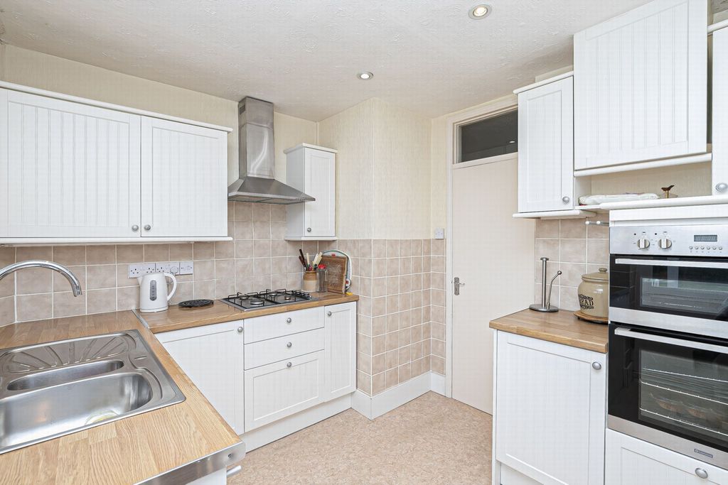 Property photo 2 of 19 Photo 11