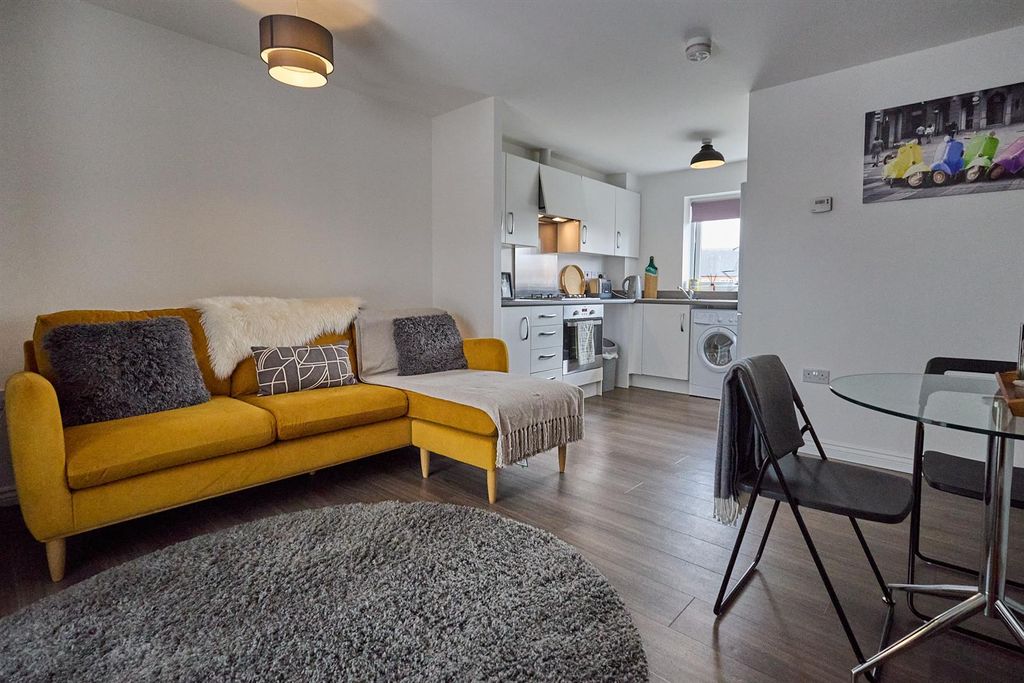 Property photo 3 of 10 Sansome Drive_3.Jpg